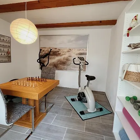 Semesterbostad Gemuetliches In